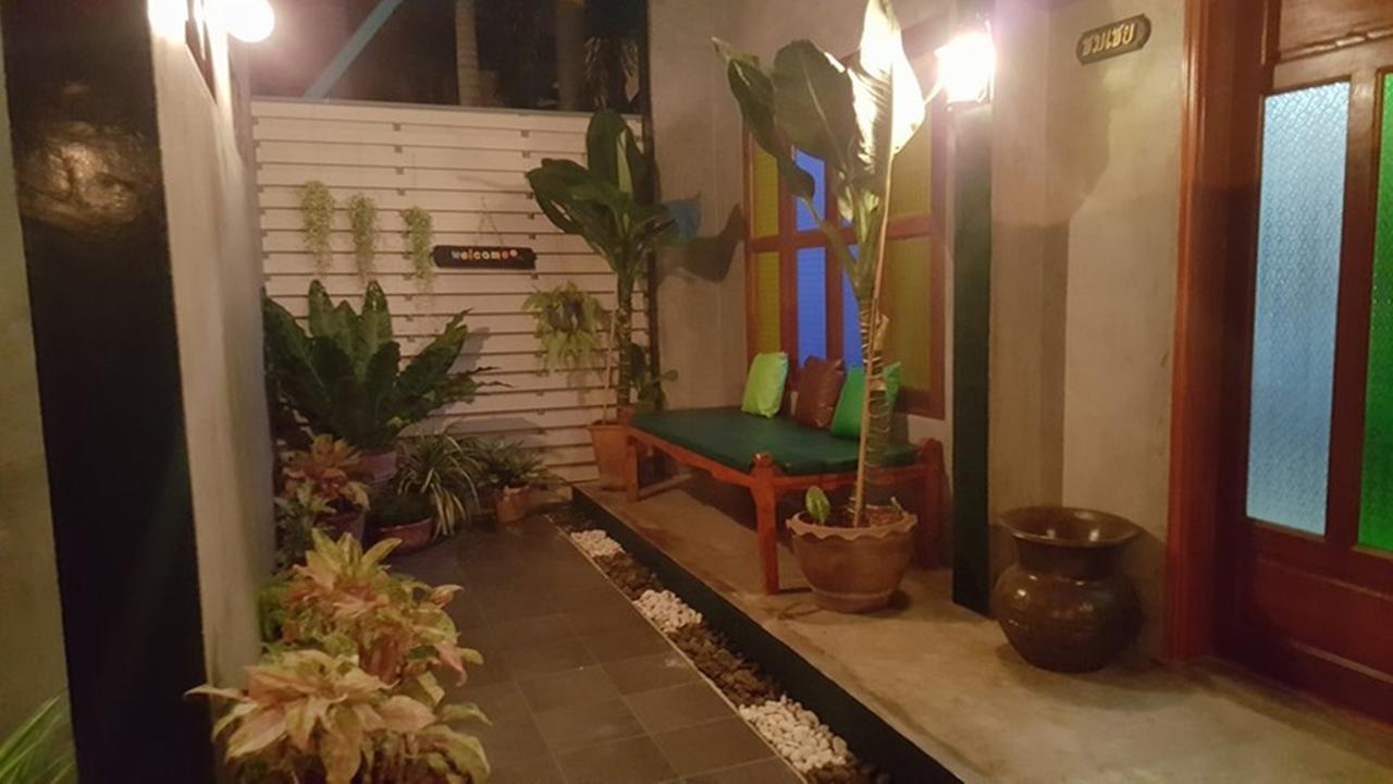 Pk Hostel Ayutthaya Eksteriør bilde