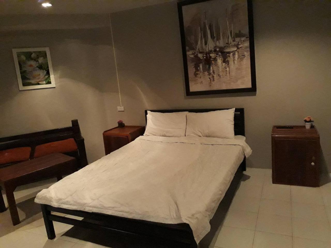 Pk Hostel Ayutthaya Eksteriør bilde